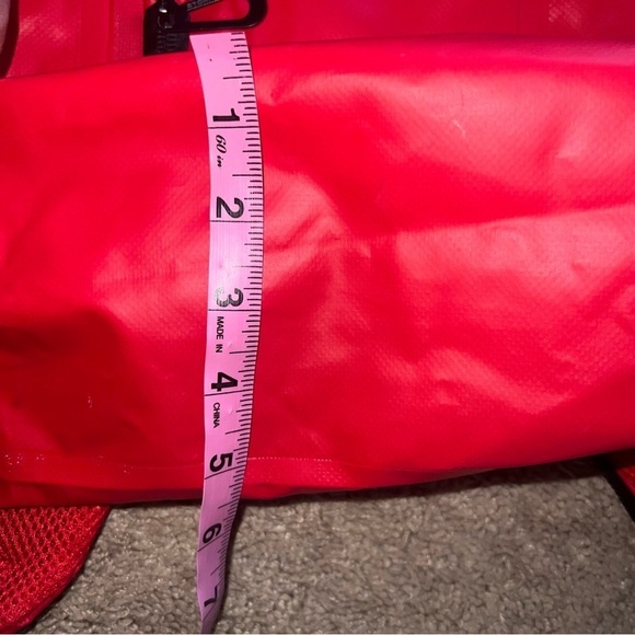 Stormtech Waterproof Red Backpack Hiking Kayaking Outdoors with Yamaha Logo 20L - Picture 4 of 13